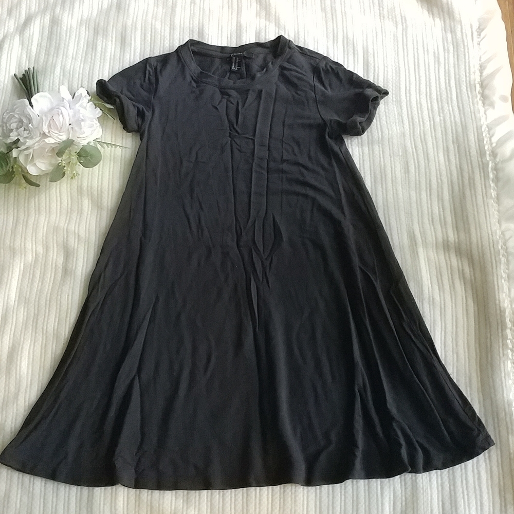Forever 21 short sleeve swing dress